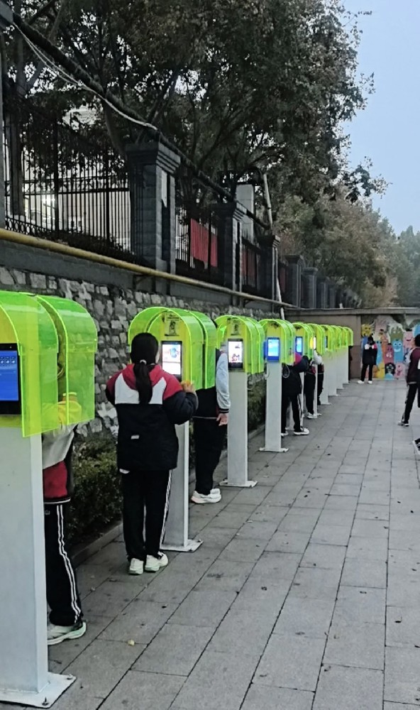 品科親情電話機